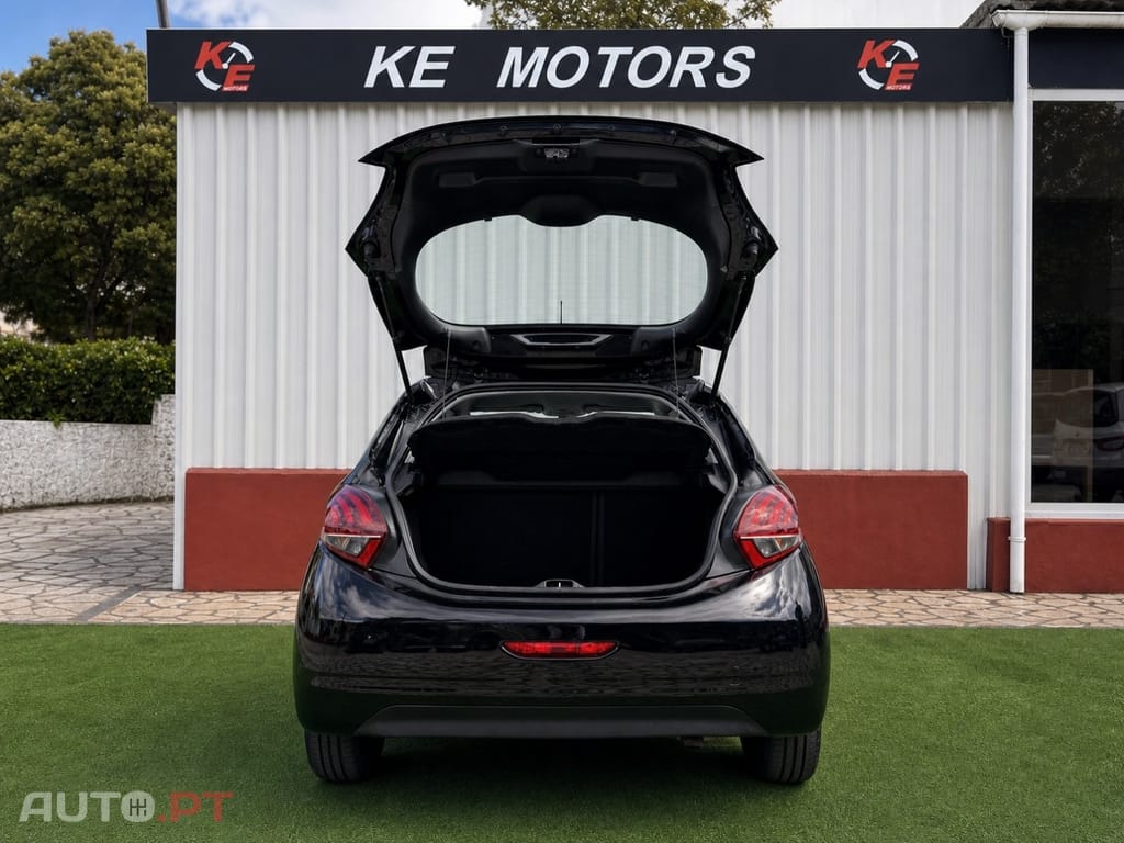 Peugeot 208 1.5 BlueHDi Active Business Pack