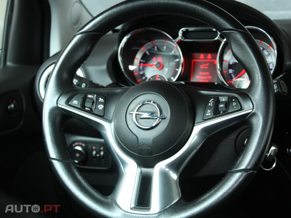 Opel Adam 1.0 T Rocks