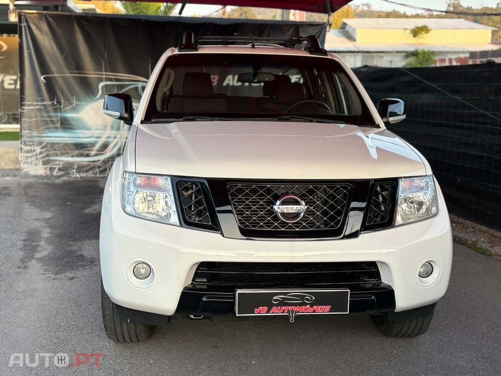Nissan Navara 2.5 dCi CD LE 4WD