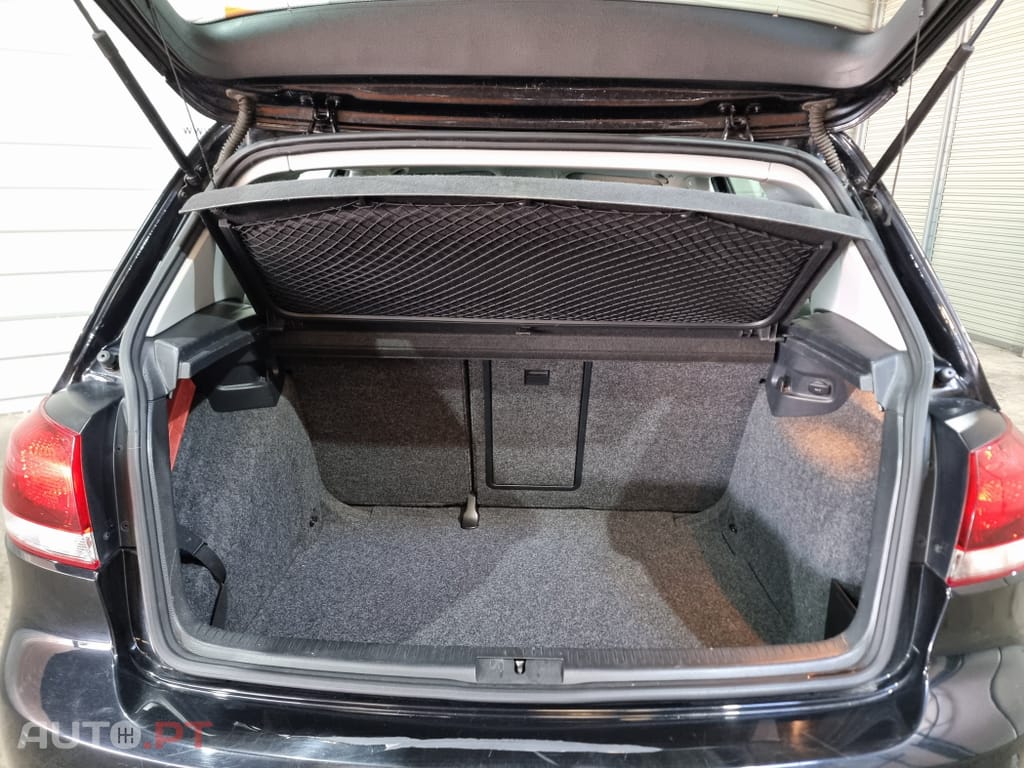 Volkswagen Golf 1.6 TDi Confortline