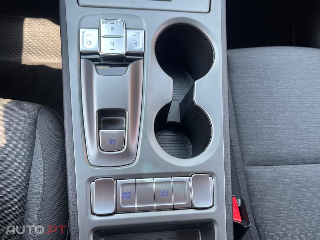 Hyundai Kauai Select