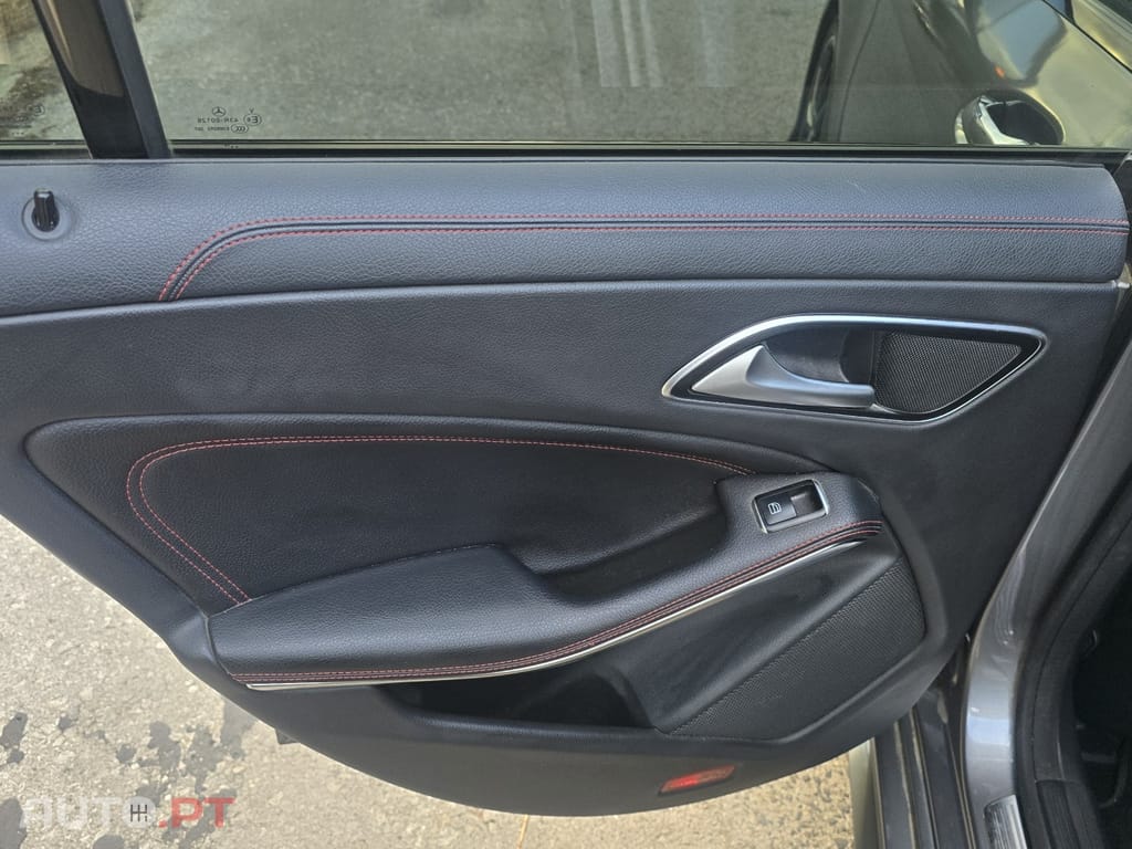 Mercedes-Benz CLA 220 d Shooting Brake AMG Line Aut.