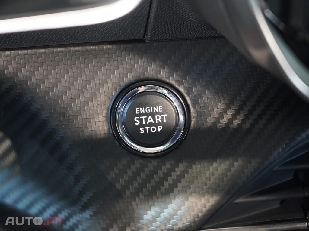 Peugeot E-2008 54 kWh GT