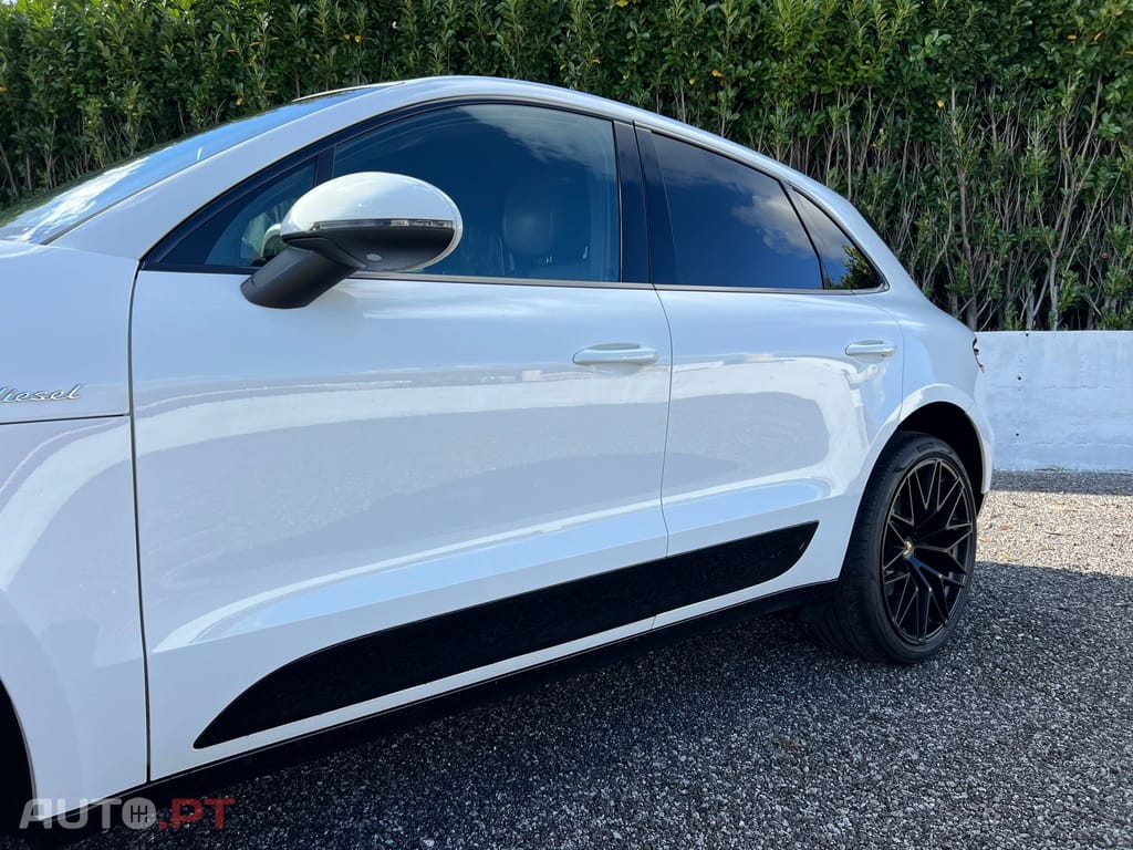 Porsche Macan S