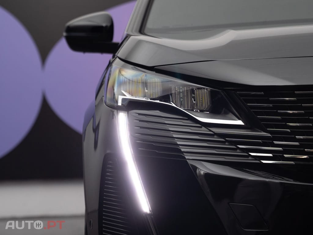 Peugeot 3008 1.6 Hybrid Allure e-EAT8