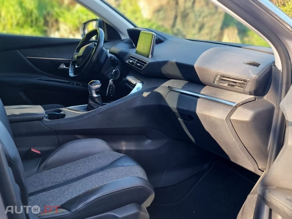 Peugeot 3008 1.6 BlueHDi Allure