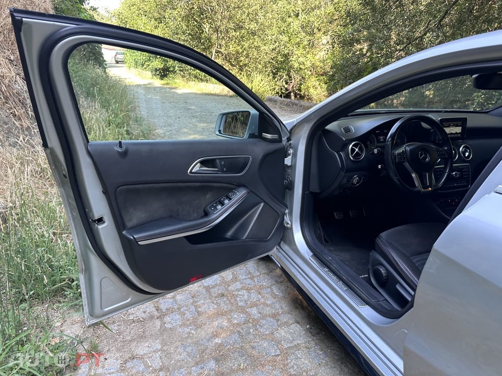 Mercedes-Benz A 180 d AMG Line