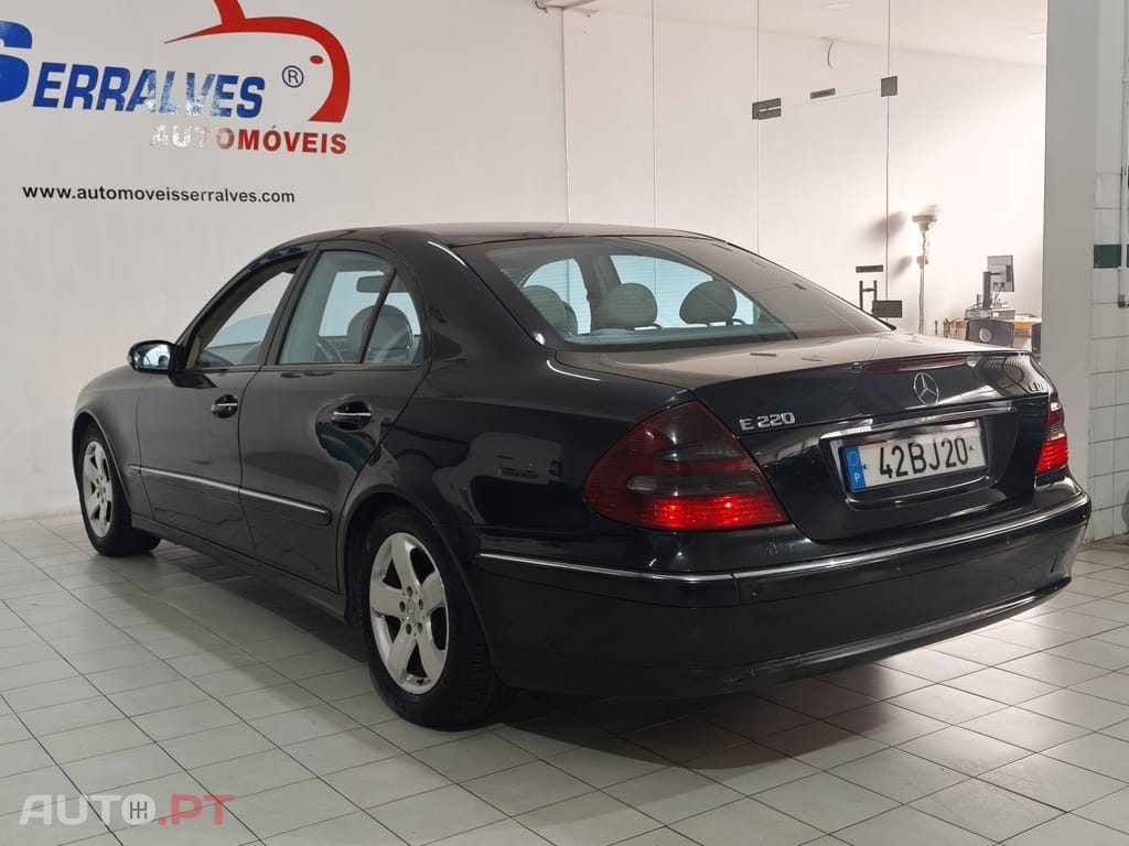 Mercedes-Benz E 220 CDI Avantgarde Aut.