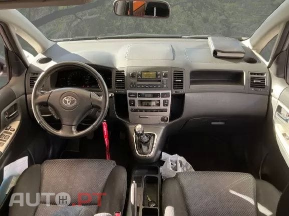 Toyota Corolla Verso 1.6 VVT-i Sol