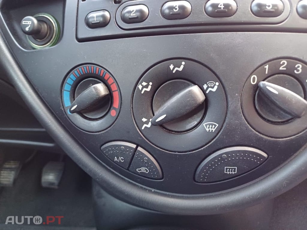 Ford Focus SW 1.6 Ambiente