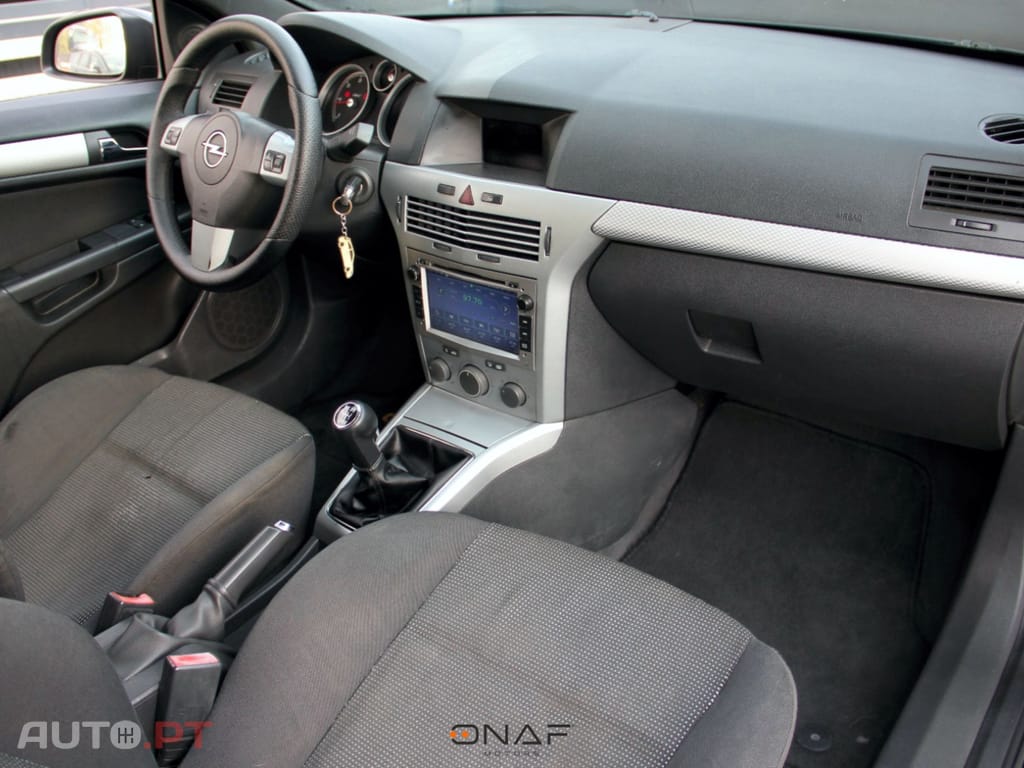 Opel Astra GTC Astra H GTC 1.3 CDTI 90cv