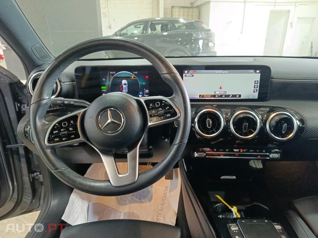 Mercedes-Benz A 250 e Style Plus