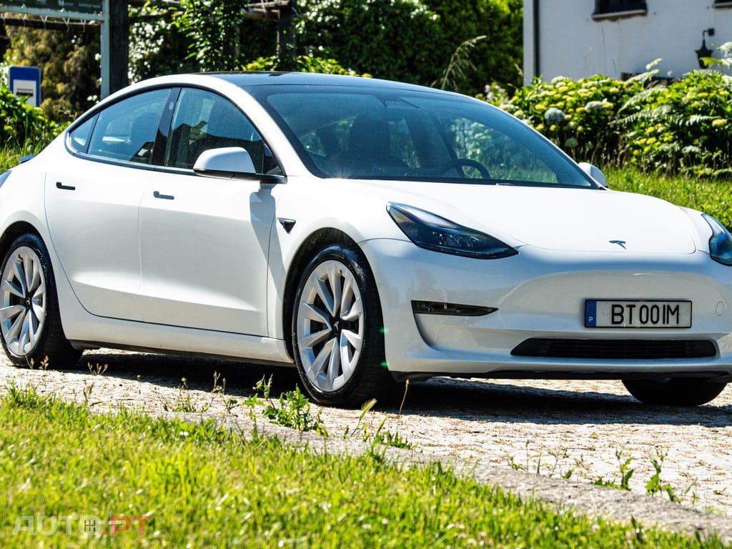 Tesla Model 3 Long Range AWD Dual Motor
