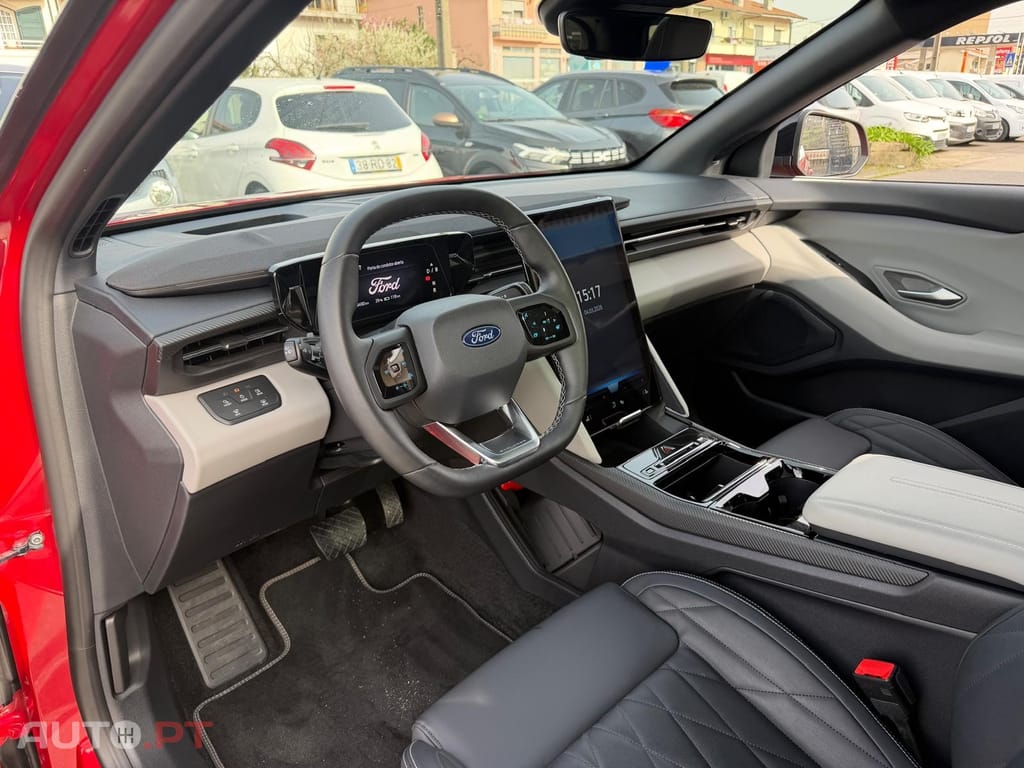 Ford Explorer 77 kWh Premium