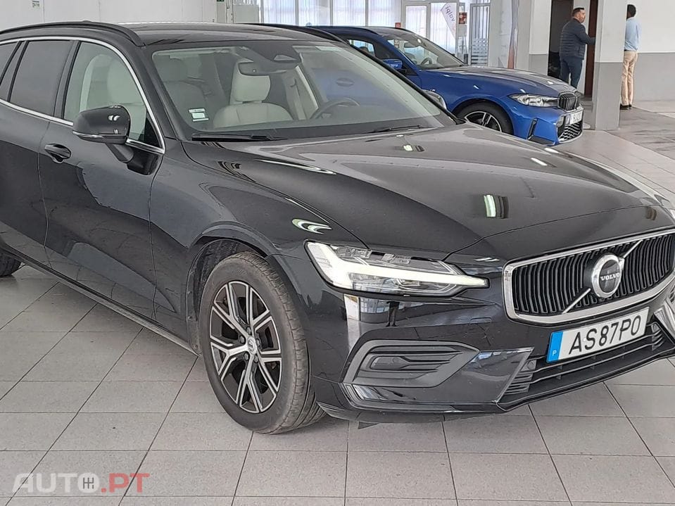 Volvo V60 2.0 B4 Core Auto