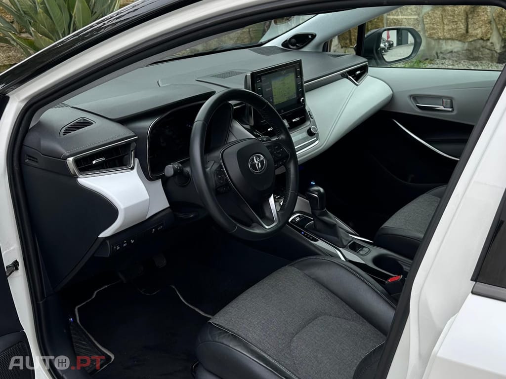 Toyota Corolla TOURING SPORTS 184H COLLECTION