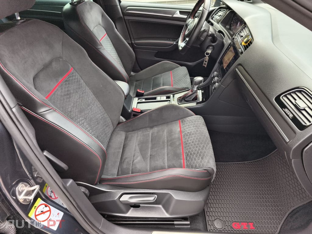 Volkswagen Golf 2.0 TSi GTi DSG Performance