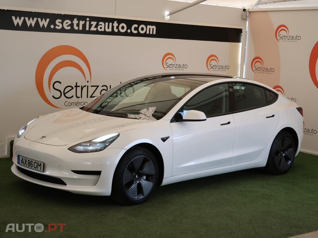 Tesla Model 3 Standard Range Plus RWD