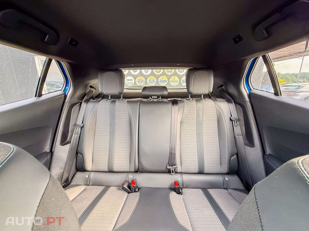 Peugeot 2008 1.2 PureTech Allure Pack