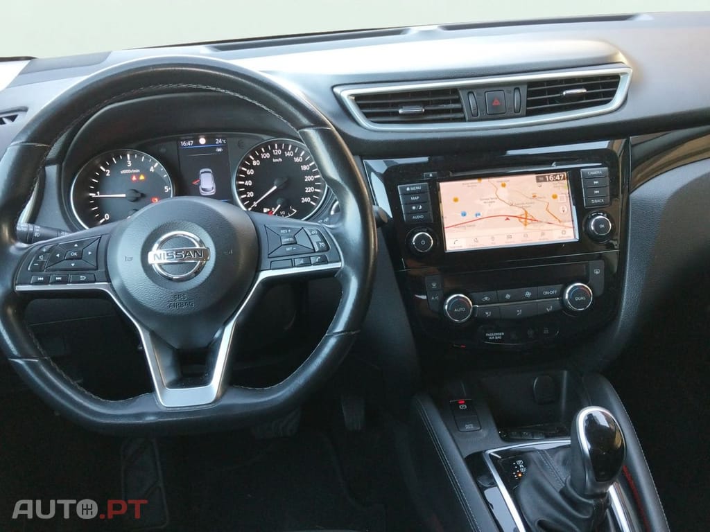 Nissan Qashqai 1.5 dCi N-Connecta J17 DCT