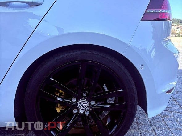 Volkswagen Golf 2.0 TDi Highline DSG