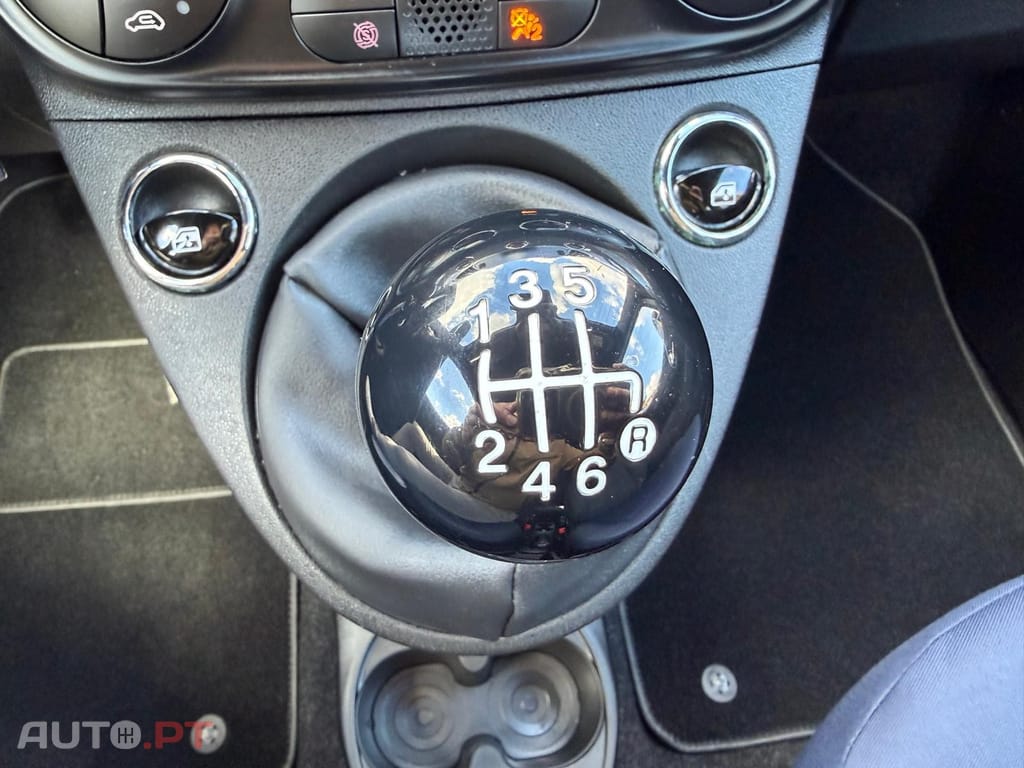Fiat 500C 1.0 Hybrid Lounge