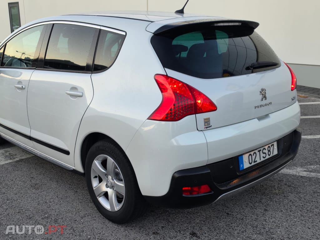 Peugeot 3008 2000 HDi hybrid4. 4x4 200Cvs. Automática 6299 — fotografia 3