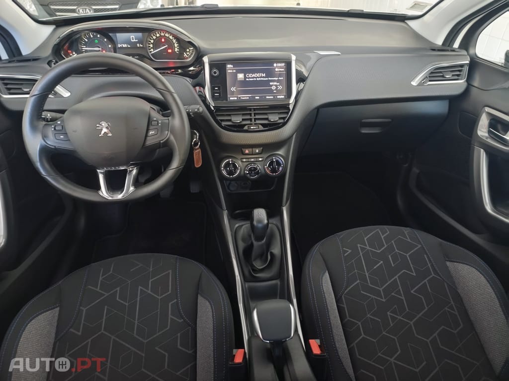 Peugeot 2008 1.2 PureTech Style
