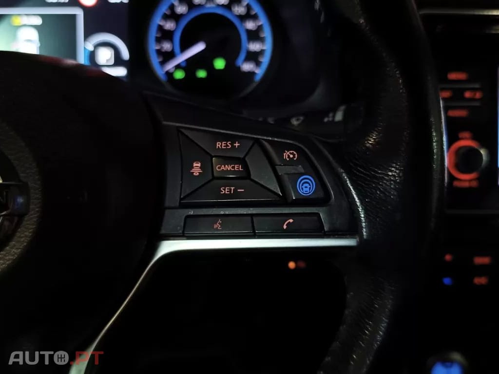 Nissan Leaf N-Connecta Full Led