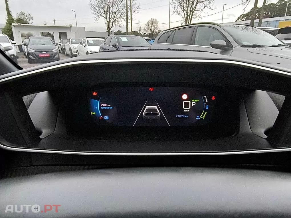 Peugeot E-208 50 kWh GT Pack