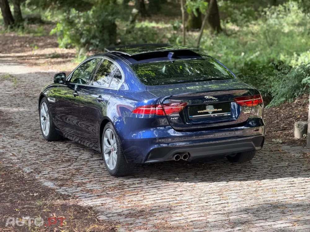 Jaguar XE 2.0 D R-Dynamic S