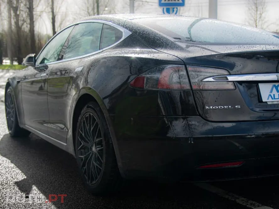 Tesla Model S 100D