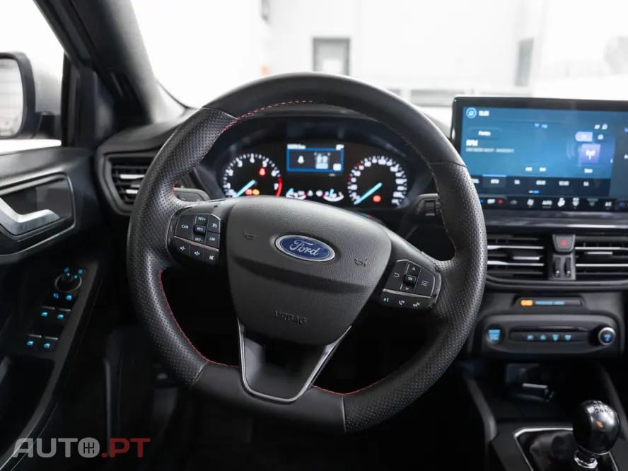 Ford Focus 1.0 EcoBoost MHEV ST-Line