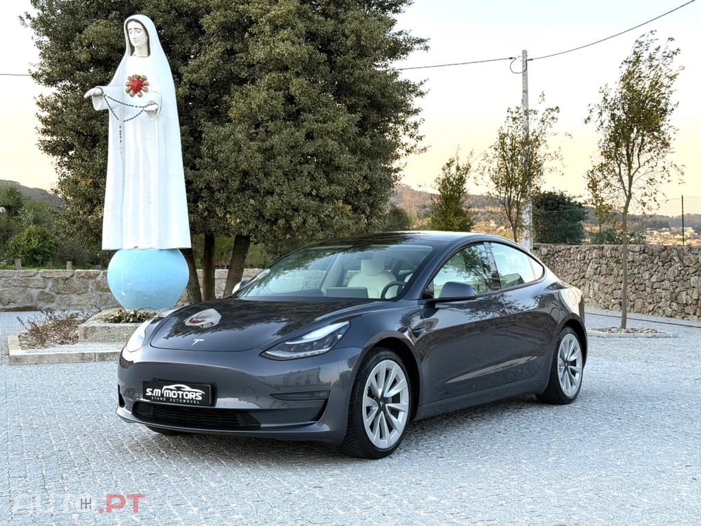 Tesla Model 3 Long-Range Dual Motor AWD