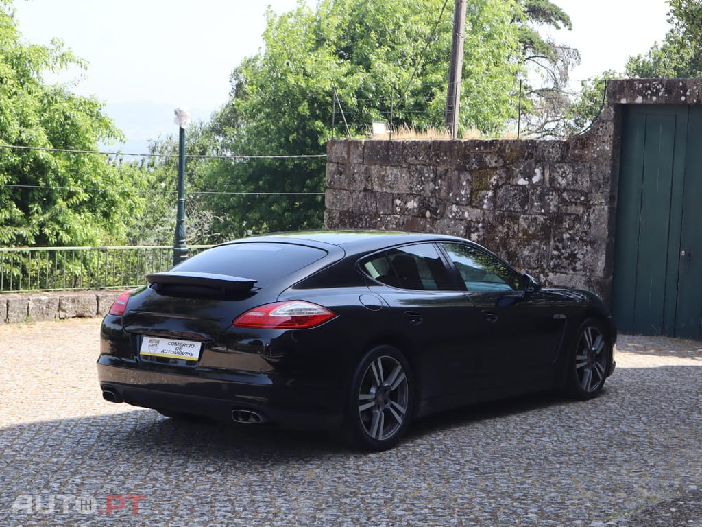 Porsche Panamera Platinum Edition