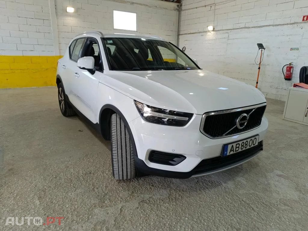 Volvo XC40 1.5 T5 PHEV Momentum