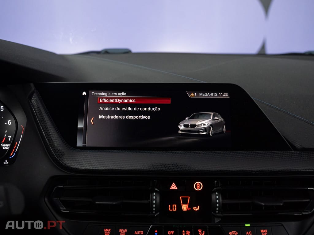 BMW 118 i Pack Desportivo M Auto