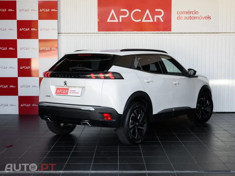 Peugeot 2008 1.2 PureTech Allure EAT8