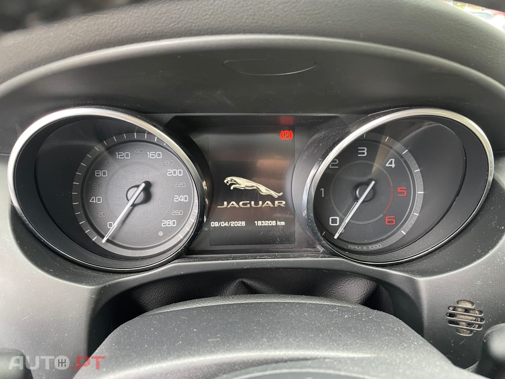 Jaguar XE Portfólio