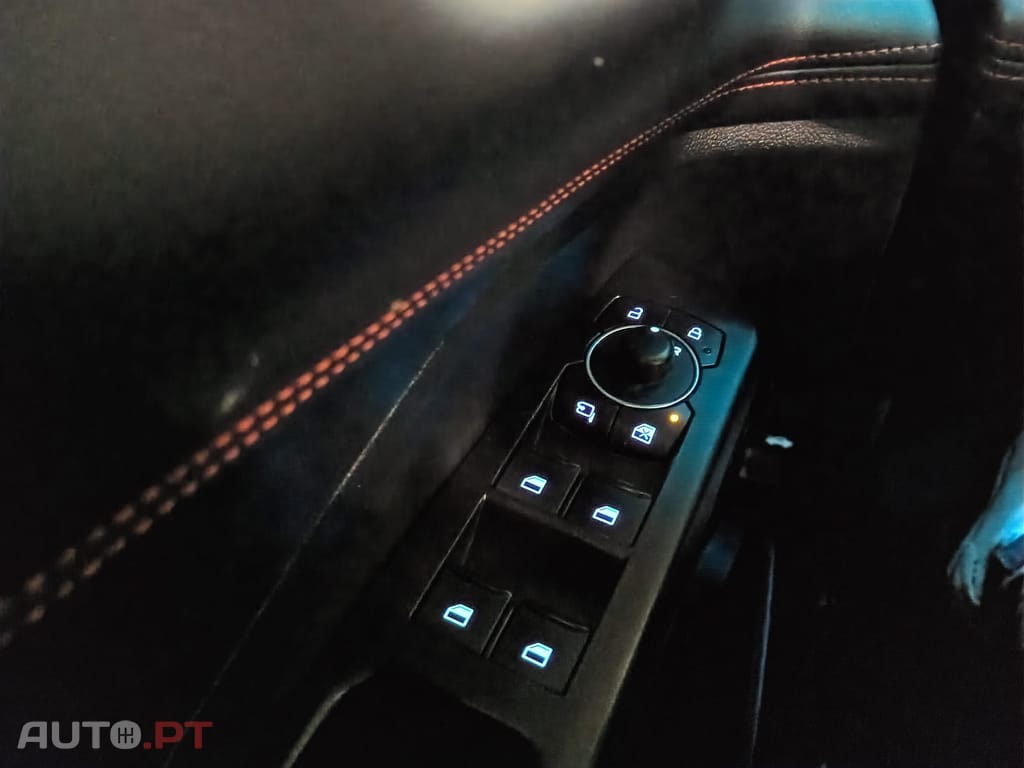 Ford Puma 1.0 EcoBoost mHEV ST-Line