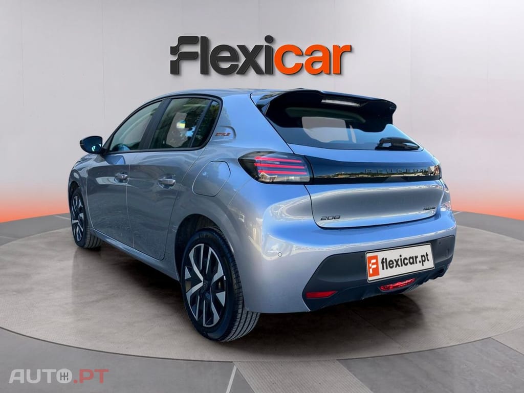 Peugeot 208 1.2 Hybrid Style e-DCS6