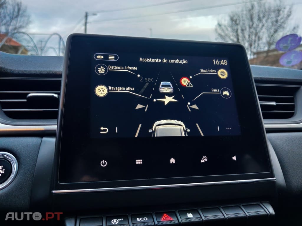 Renault Captur TCe 100 EXPERIENCE