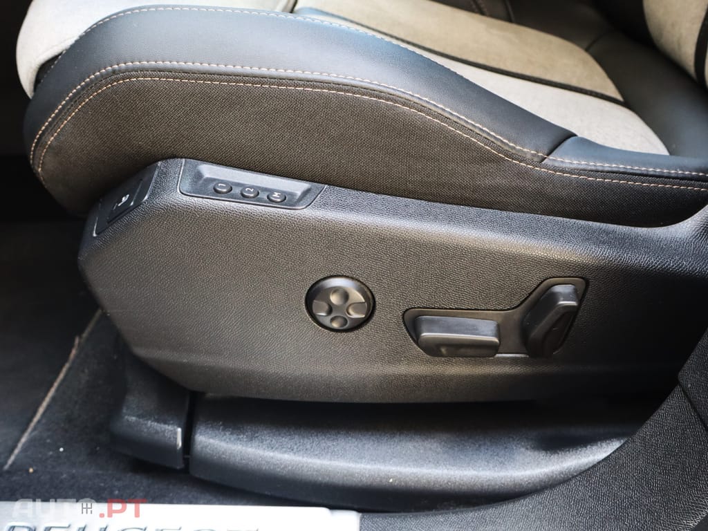 Peugeot 3008 1.6 Hybrid GT e-EAT8