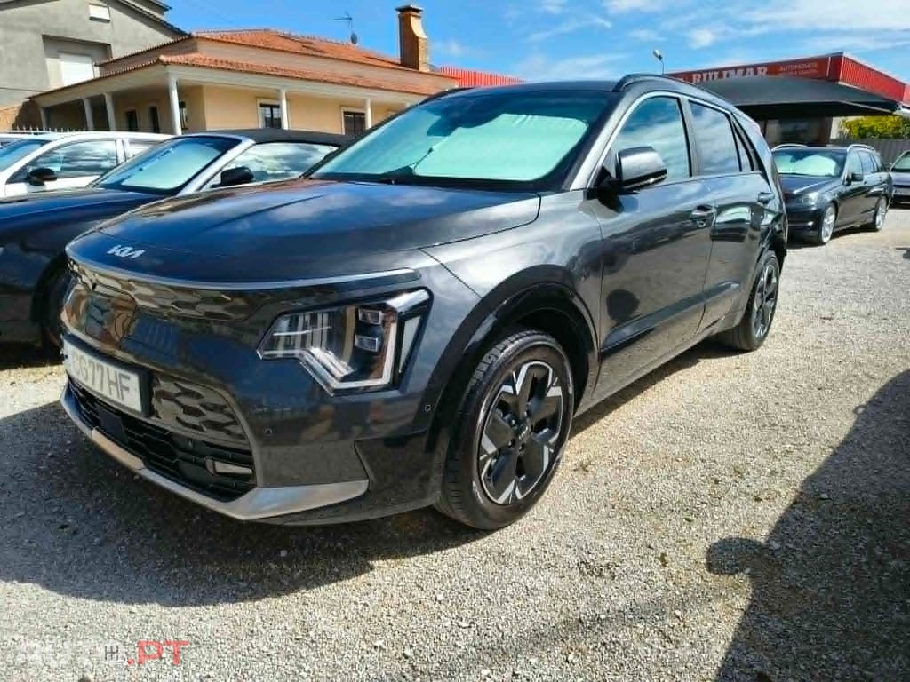 Kia Niro 204cv