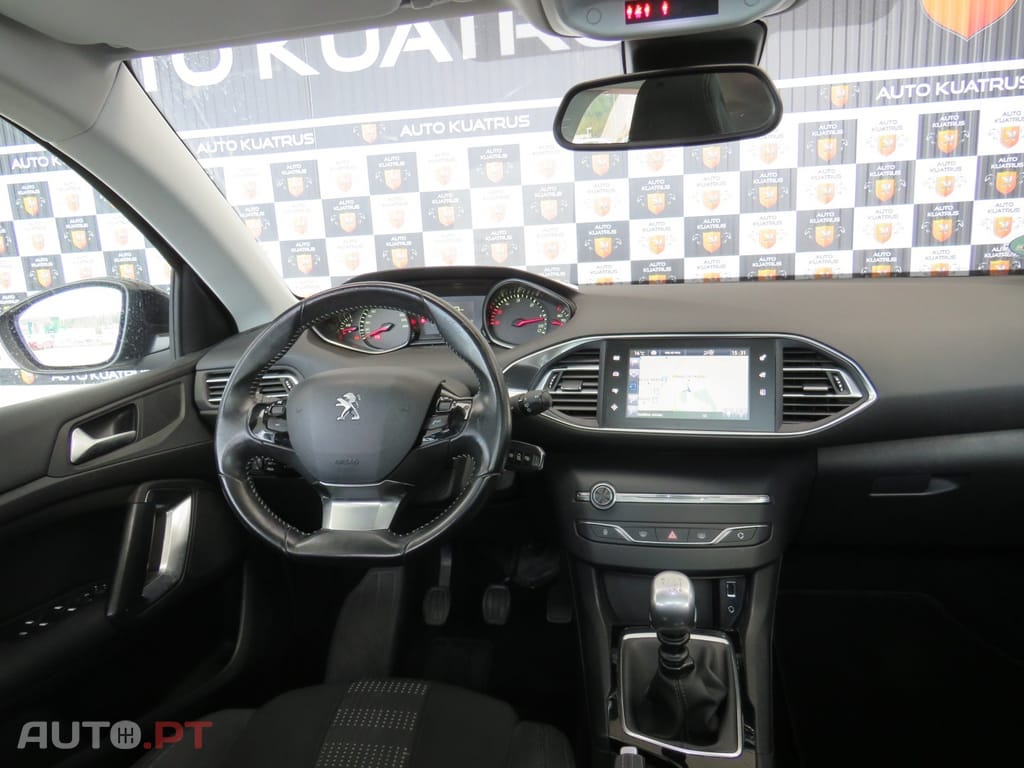 Peugeot 308 1.6 HDI Panorâmico