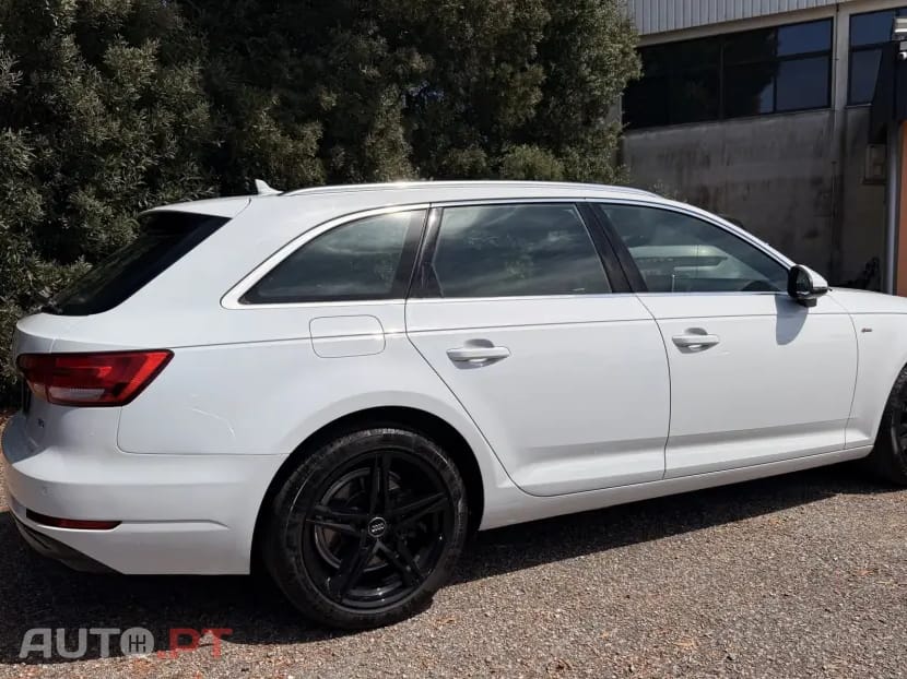 Audi A4 Avant 2.0 TDI DPF S line Sport Pack