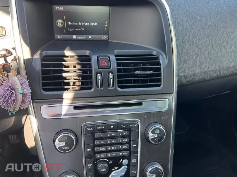 Volvo XC60 2.0 D4 DRIVe Momentum