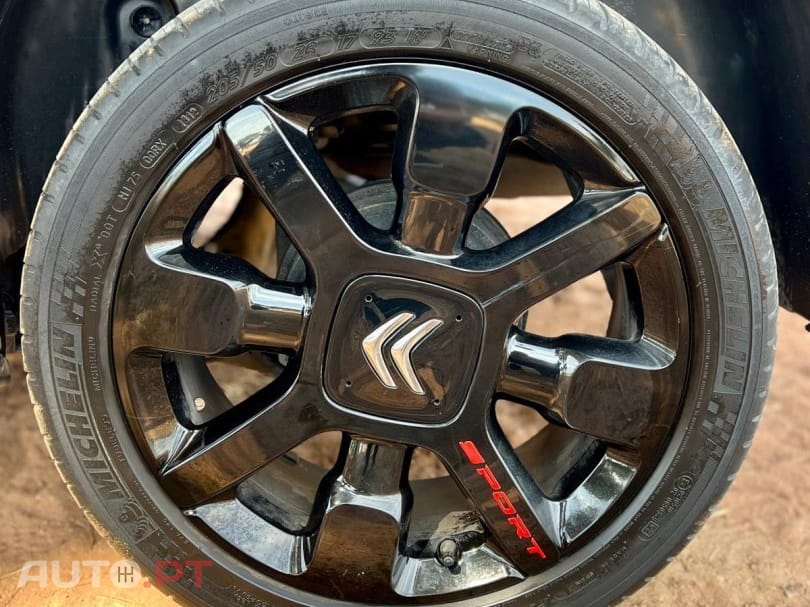 Citroen C4 Cactus 1.2 PureTech Shine