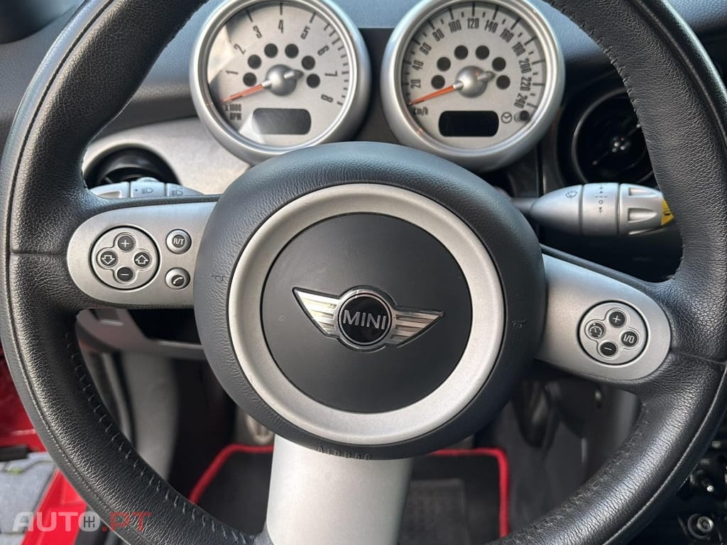 MINI Cabrio John Cooper Works