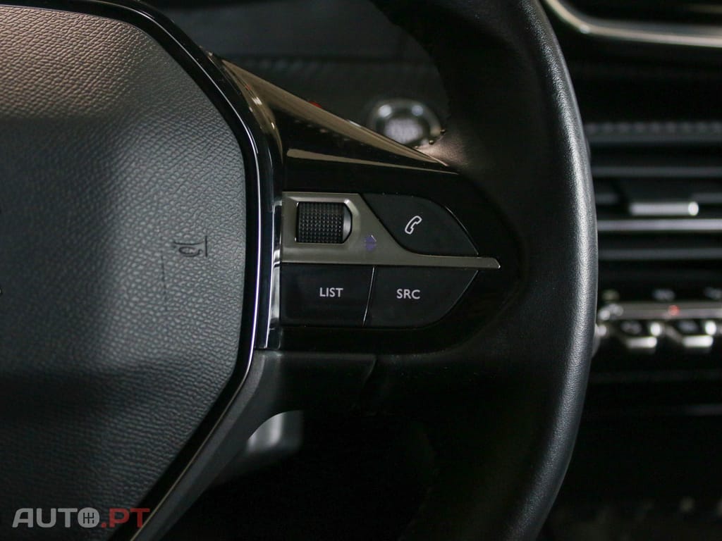 Peugeot 2008 1.5 BlueHDi Allure